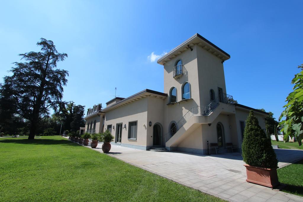 Villa Necchi Alla Portalupa Gambolò Exteriér fotografie
